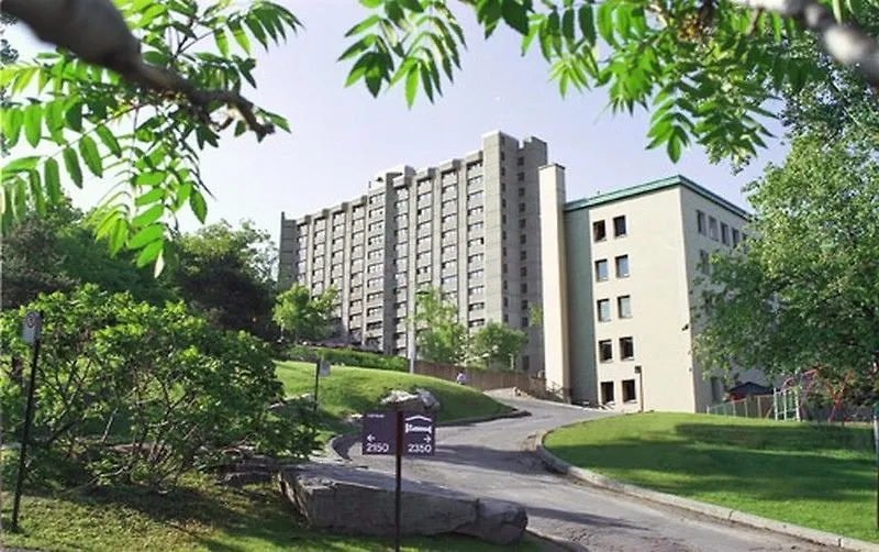 ZUM Résidences - Université de Montréal 3*,
